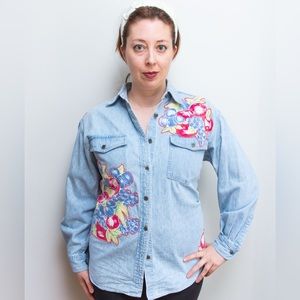 Vintage Eddie Bauer Embroidered Appliqué Fruit Cherry Jean Jacket 90s- sz Medium